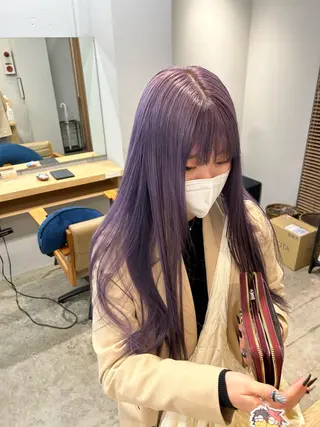 ロング SAEKI【ior 】北千住店ブリーチのヘアスタイル