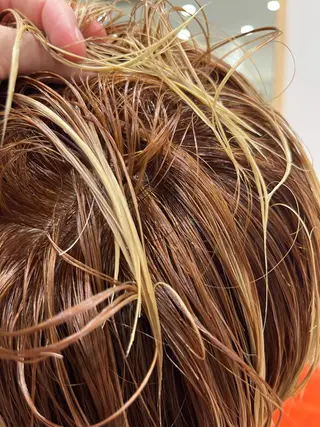 カラー メンズハイトーン/栄 /イトウタケルのヘアスタイル