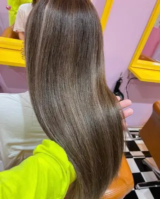 ロング カラー 大阪レミーエクステ チビ編み込みのヘアスタイル