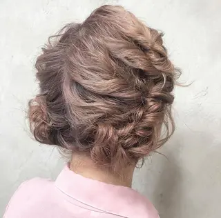 ミディアム カラー パーマ ヘアアレンジ メンズ 艶ピンク*ヘアセット 🌙shioriのヘアスタイル