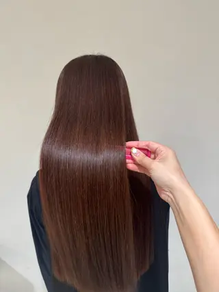 ロング カラー EARTH ユーカリが丘所属・服部 路代のヘアスタイル