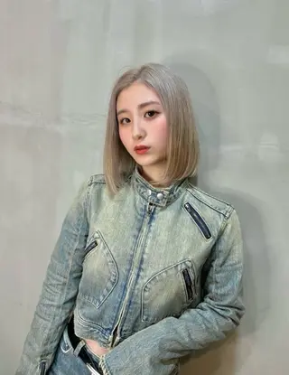 ショート ハイトーン/デザイン honokaのヘアスタイル