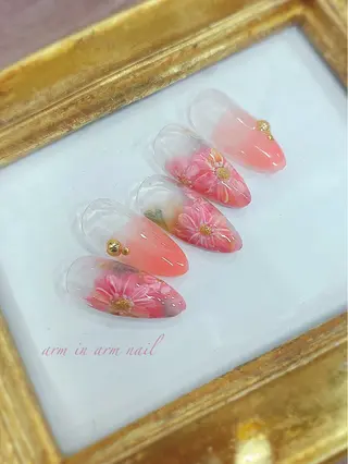 ネイル arm in arm ︎✿Yamamotoのマツエク・マツパデザイン