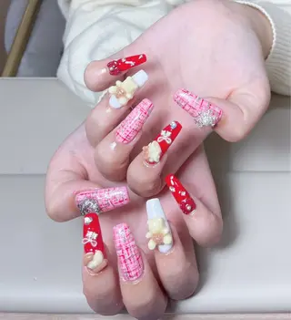 ネイル AngelChris ビューティーサロンのネイルデザイン