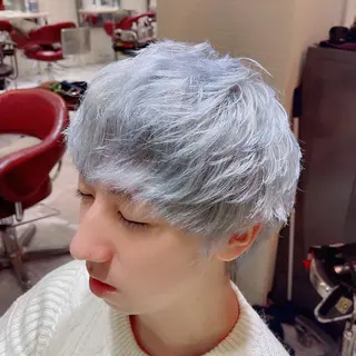 ショート カラー PANOL 秀島のヘアスタイル