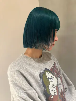 ミディアム 愛瑠奈 erunaのヘアスタイル