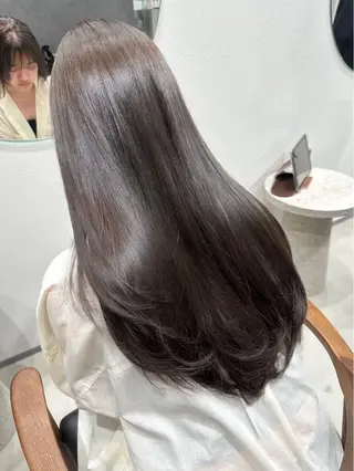 ロング カラー 原口 桃歌のヘアスタイル