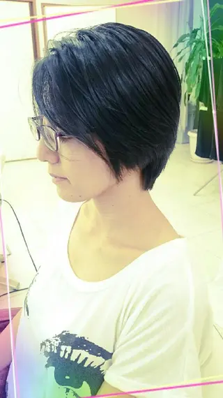 ショート キンジョウ エナミのヘアスタイル