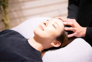 小顔矯正/姿勢矯正 美容整体師 野口杏太のエステ・リラクイメージ