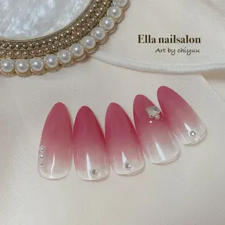ネイル Ella nailsalon所属・Ella nail ちゆうのネイルデザイン