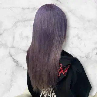 ロング カラー セルバ所属・HIRORO ブリーチ/ハイトーンのヘアスタイル