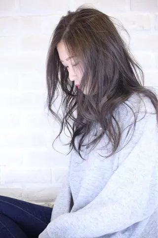 ロング 縮毛矯正/髪質改善 継続する美髪のヘアスタイル