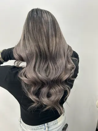 ロング カラー alpha. カラーエクステ下妻のヘアスタイル