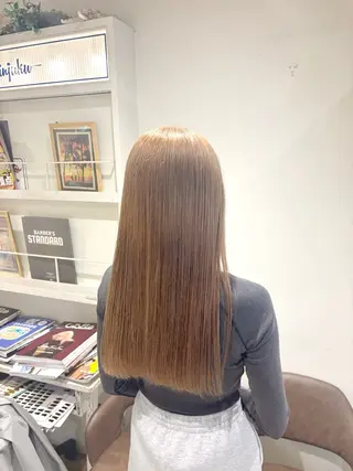 ロング カラー 新井 彩斗EIGHT新宿のヘアスタイル