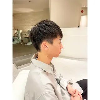 メンズ 前さこ 結衣のヘアスタイル