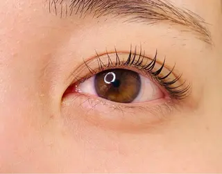 マツエク・マツパ beauty salon mee+所属・mee+ Akiのマツエク・マツパデザイン