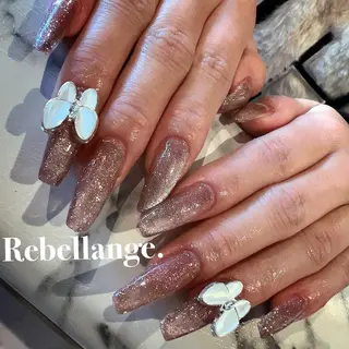 ネイル Rebellange n.のネイルデザイン