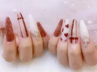 ネイル Rグループ felizのネイルデザイン