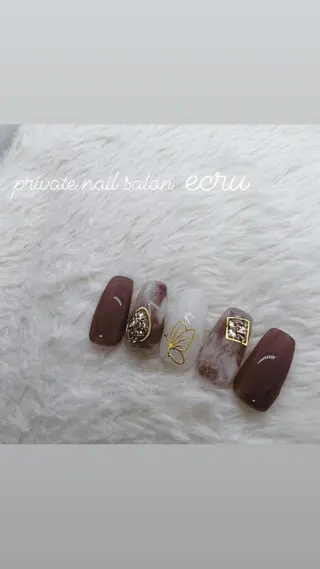 ネイル ecru エクリュのネイルデザイン