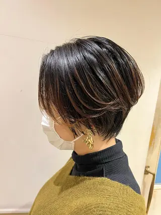 ショート カラー レイヤー×髪質改善 マネージャー安藤光司のヘアスタイル