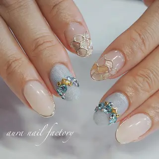 ミディアム カラー ネイル 赤羽 アウラ ネイルファクトリーのネイルデザイン