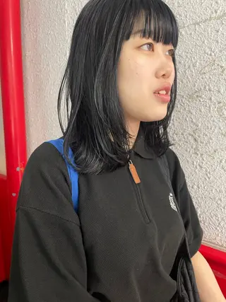 セミロング カラー さの あやねのヘアスタイル