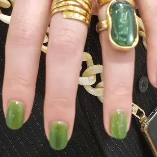 ネイル MOM 原宿店所属・MoM マムネイル原宿のネイルデザイン