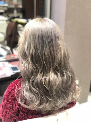 ロング カラー ヘアアレンジ 渡辺 亮/ 白髪ぼかし/髪質改善のヘアスタイル