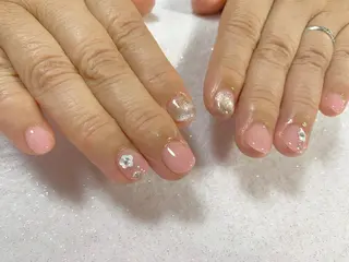 ネイル 手塚 里奈のネイルデザイン