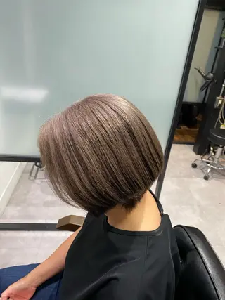 ミディアム カラー MAHIRO🍒半田 /ブリーチ/カットのヘアスタイル