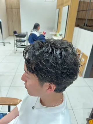 メンズ レディースショート／ メンズパーマ／足立のヘアスタイル