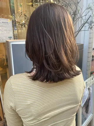 セミロング カラー 宮内 真乃のヘアスタイル
