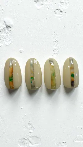 ネイル nail salon　Natural Cure所属・平井 彩香のネイルデザイン