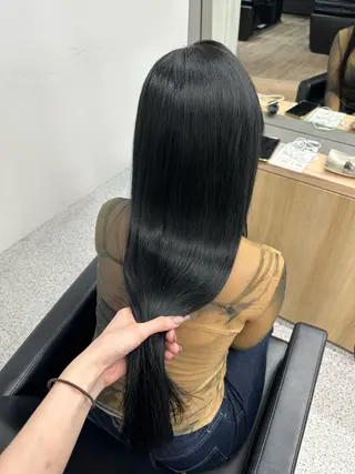 セミロング カラー PELE所属・サキ【渋谷ハイトーン /19歳美容師】のヘアスタイル