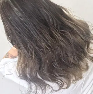 ロング カラー パーマ ブリーチ毛縮毛矯正 👑山口のヘアスタイル