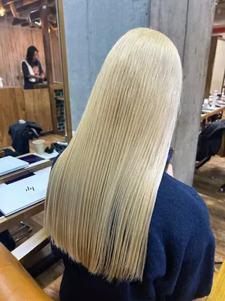 ロング カラー 透明感/ブリーチ/ 髪質改善💛miuのヘアスタイル