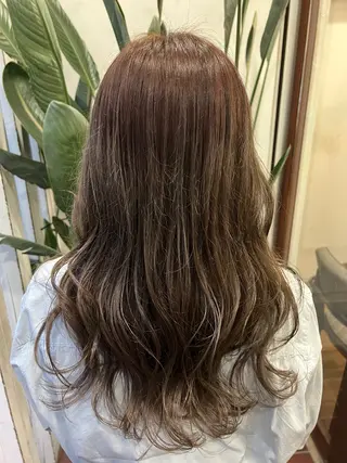 ロング カラー ブリーチカラー🦖 岡部木乃夏のヘアスタイル