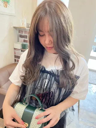 ロング カラー 上原 愛理のヘアスタイル