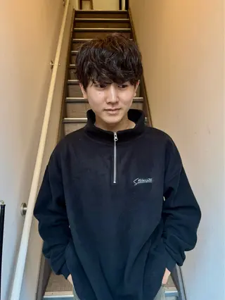 パーマ メンズ コイデ リュウセイのヘアスタイル