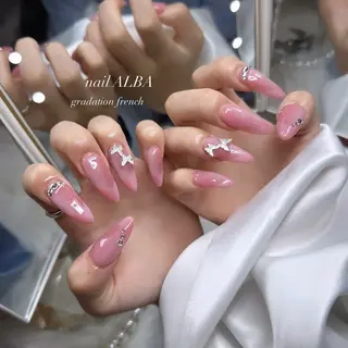 ネイル 加納 莉音のネイルデザイン