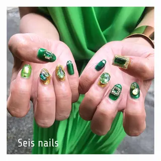 ネイル Seis Shihoのネイルデザイン