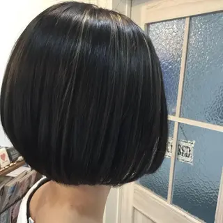 ショート カラー embrace エンブレイスのヘアスタイル