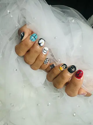 ネイル Moana所属・宮崎 美涼のネイルデザイン