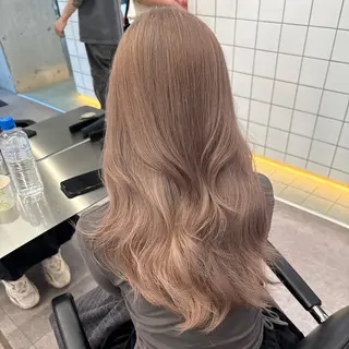 セミロング カラー ミルクティーベージュ /sara💛のヘアスタイル