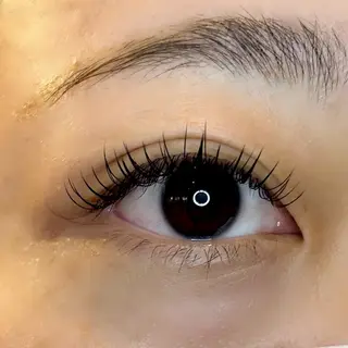 マツエク・マツパ 毛染め工房所属・まほ  平野/ 長吉六反/喜連瓜破のマツエク・マツパデザイン