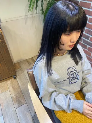 セミロング カラー 🐺ウルフ/レイヤー 似合わせ‎🤍沙羅のヘアスタイル