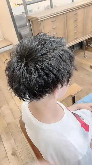 パーマ メンズ 國分 伸也のヘアスタイル