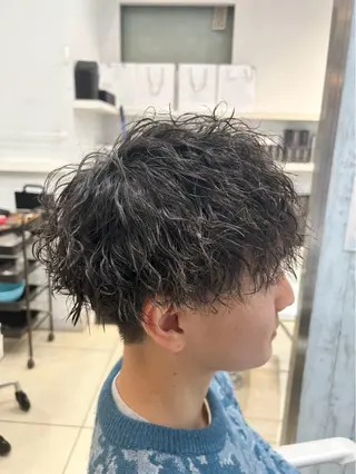 メンズ メンズニュアンス パーマ特化akaneのヘアスタイル