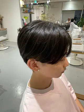 ミディアム 樋口 令惟のヘアスタイル