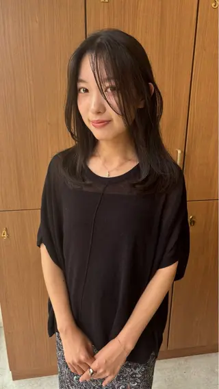 セミロング カラー ヘアアレンジ 能勢 莉里花のヘアスタイル